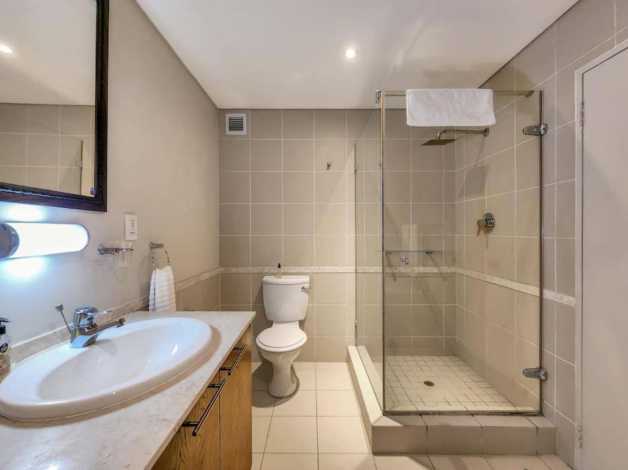 Apartamento Cozy And Stylish With Exceptional Views! Ciudad del Cabo Exterior foto